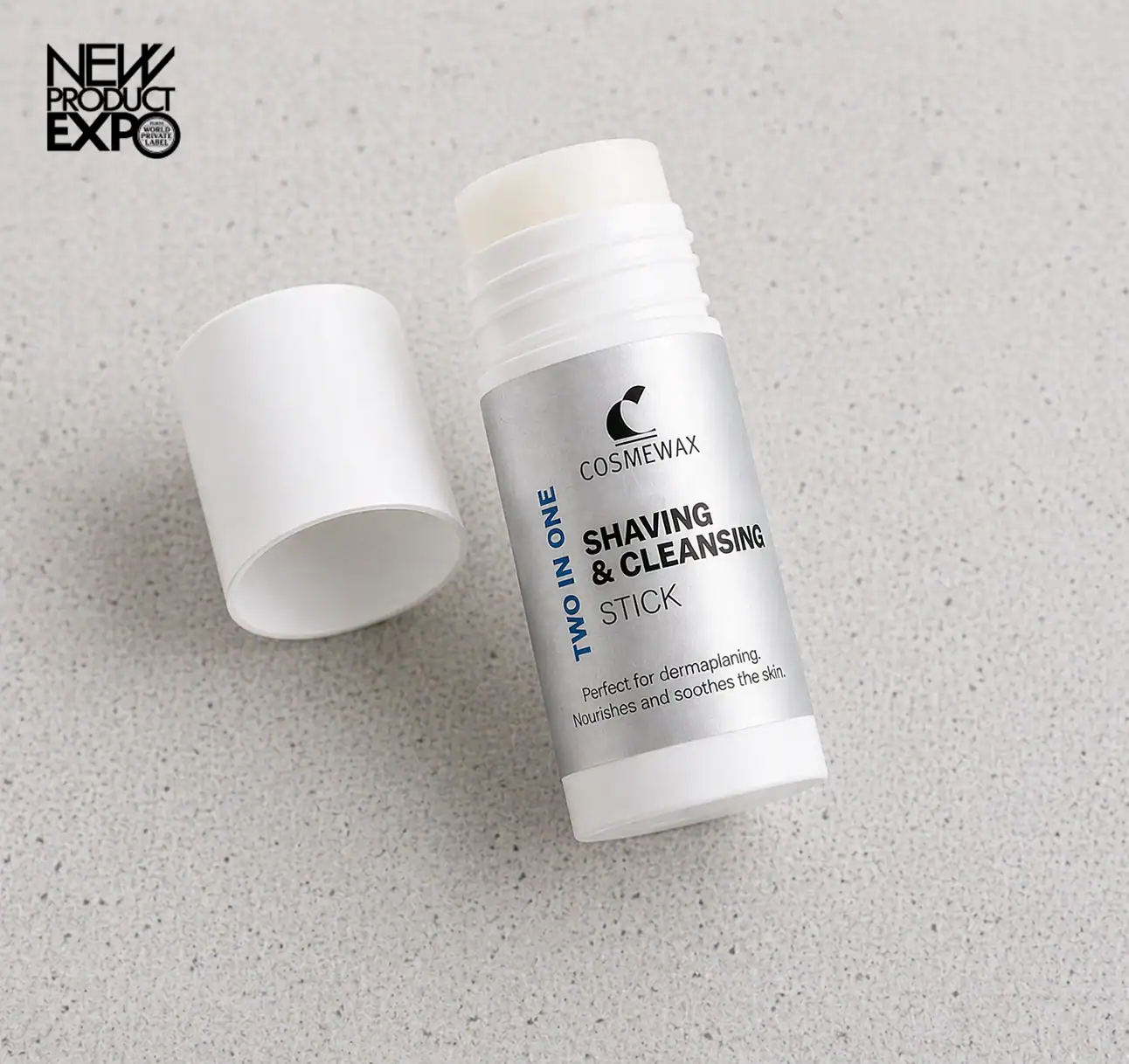 Baume hybride nettoyant et exfoliant en stick, développé par Cosmewax pour les marques de soins de la peau
